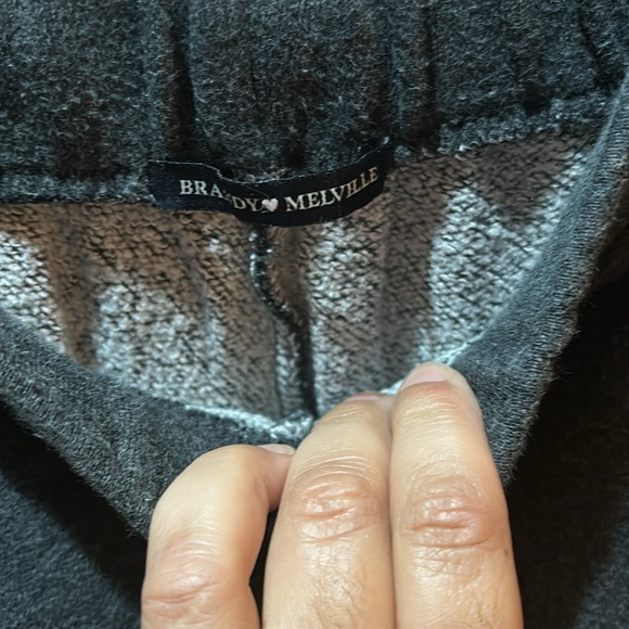 Brandy Melville gray sweats with pockets - Picture 2 of 4